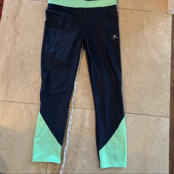 2/$15 Decathlon Black Yoga/Leggings (XS) - Picture 4 of 6